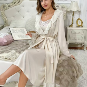 Elegant Lace-Trimmed Satin Nightgown & Robe Set – Champagne